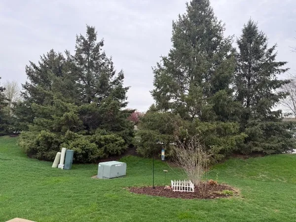 $285,000 | 1702 Countryside Drive, Shorewood, IL 60404