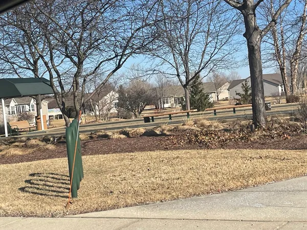 $285,000 | 1702 Countryside Drive, Shorewood, IL 60404