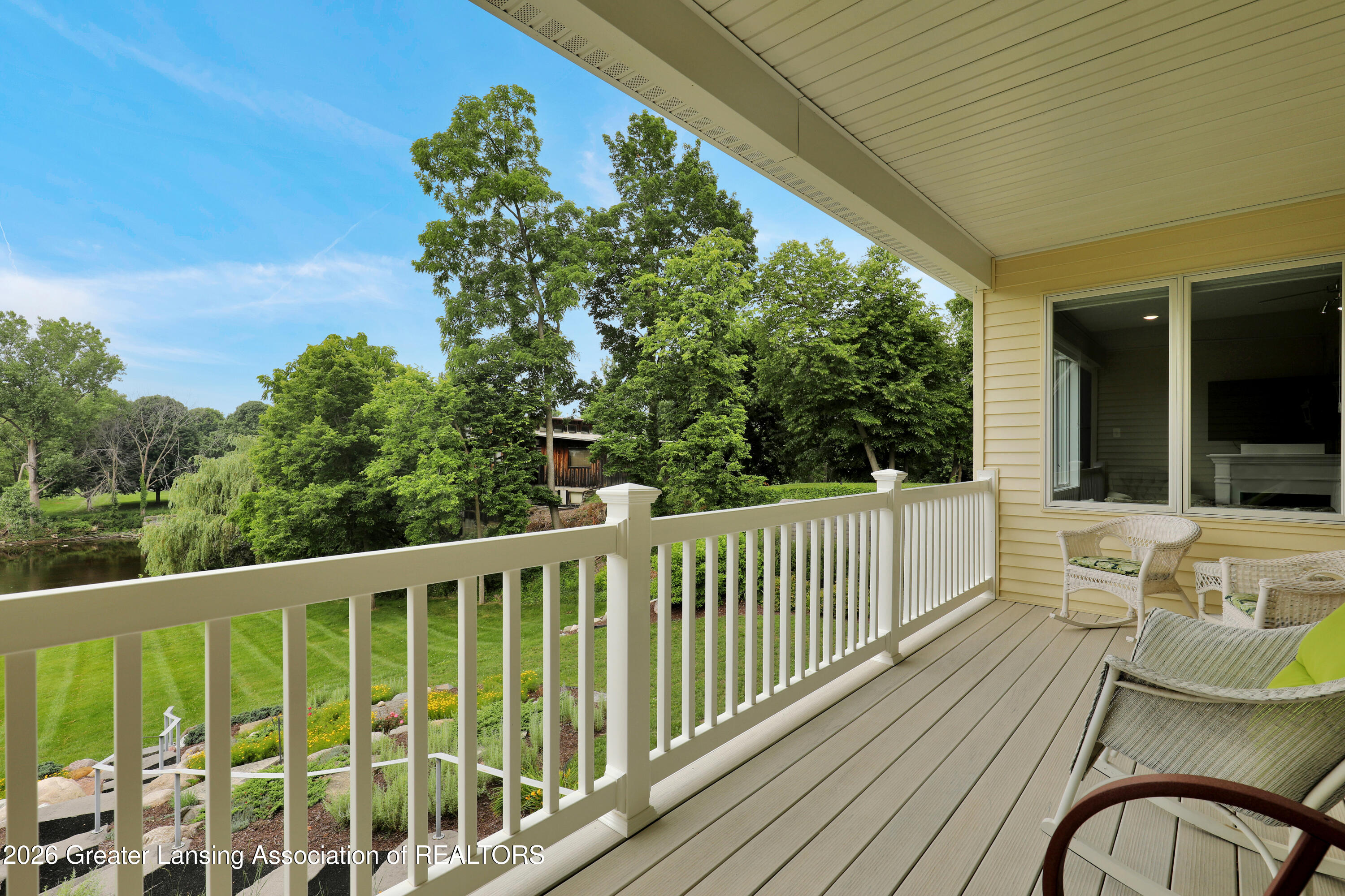 412 East Washington Street Dimondale, MI 48821 - Photo 5 of 43 Balcony