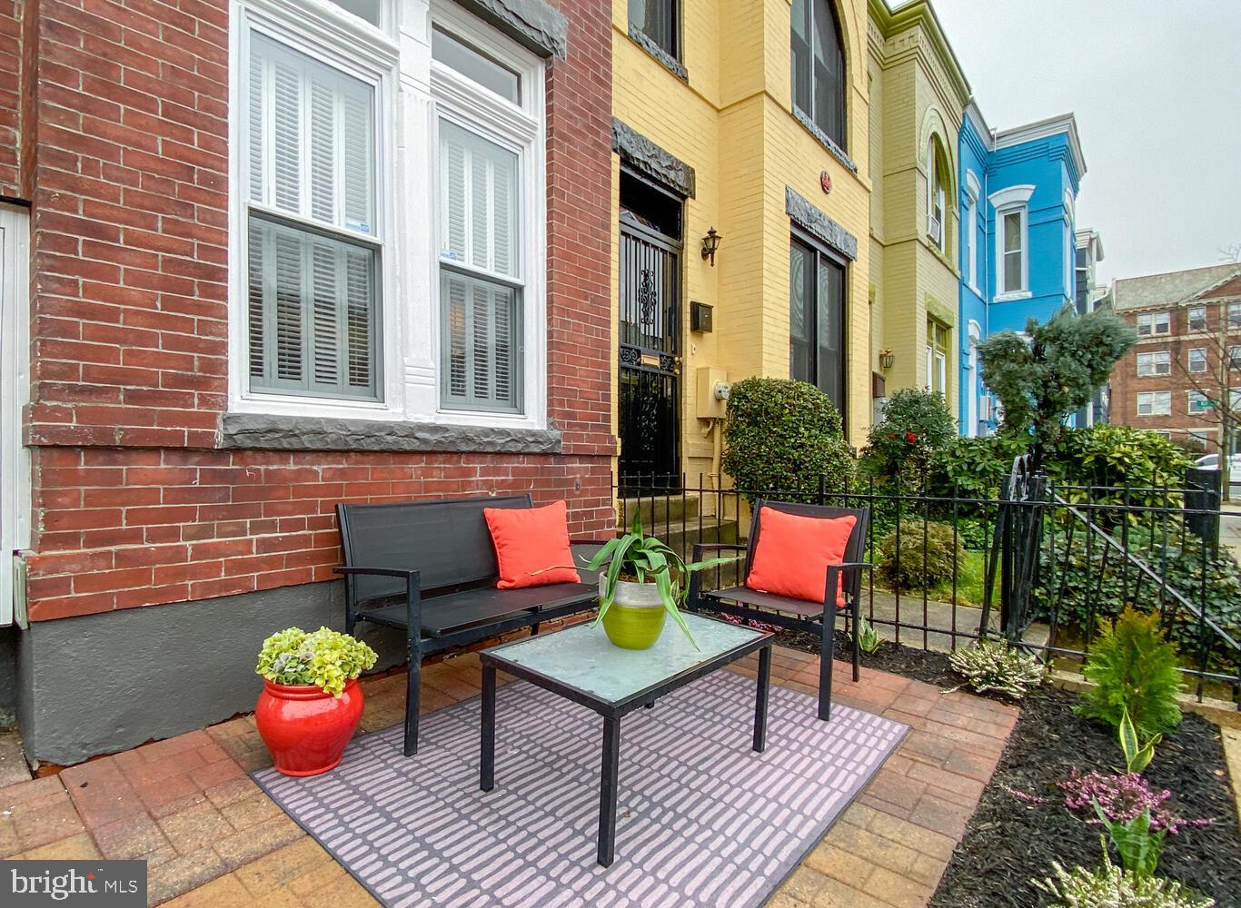 1313 Emerald Street Northeast Washington, DC 20002 - Photo 4 of 42 Front Patio