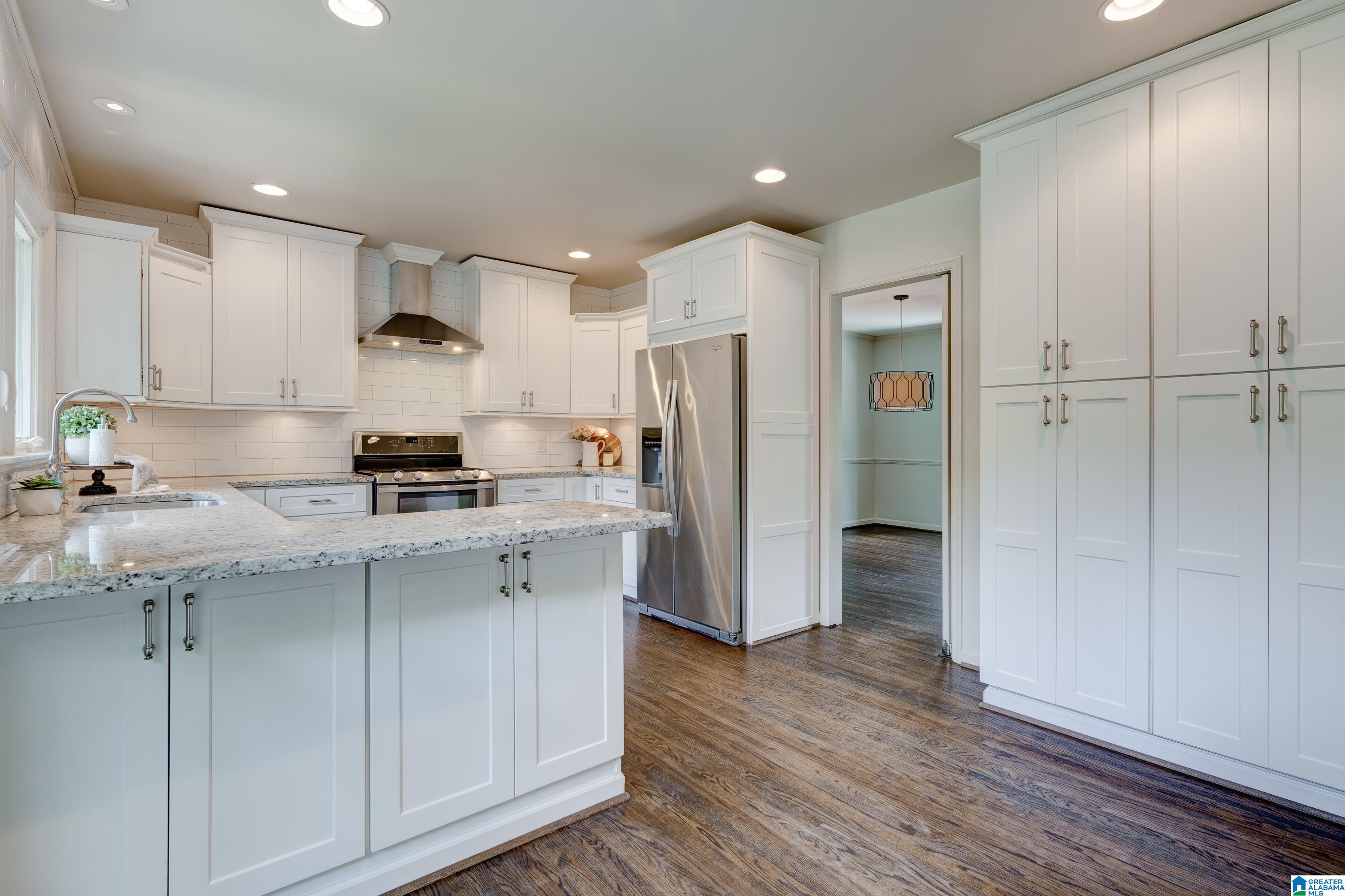 609 Rumson Road Birmingham, AL 35209 - Photo 10 of 33