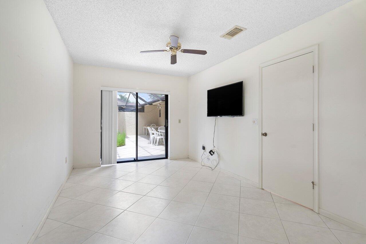 23315 Southwest 54th Way, Unit B Boca Raton, FL 33433 - Photo 14 of 24 014