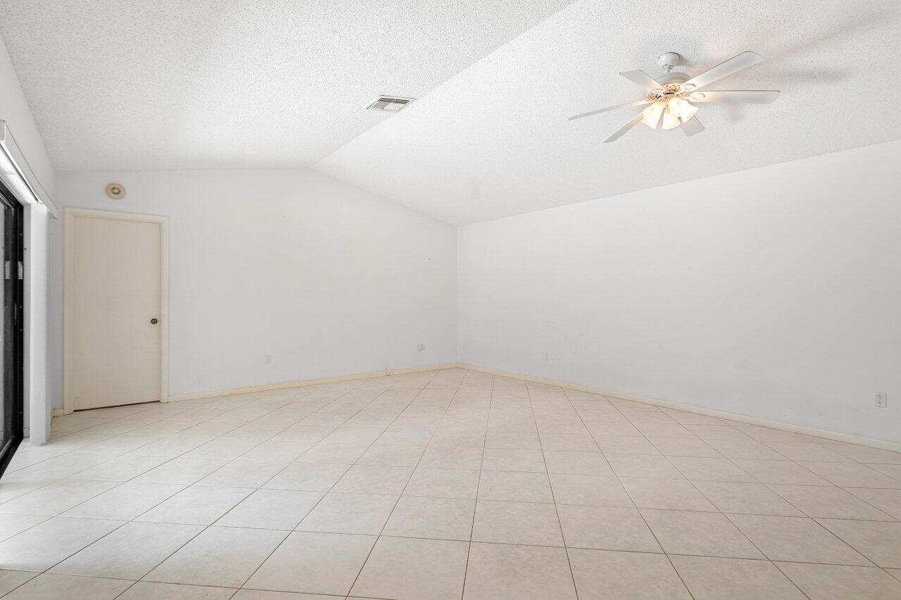 23315 Southwest 54th Way, Unit B Boca Raton, FL 33433 - Photo 9 of 24 009