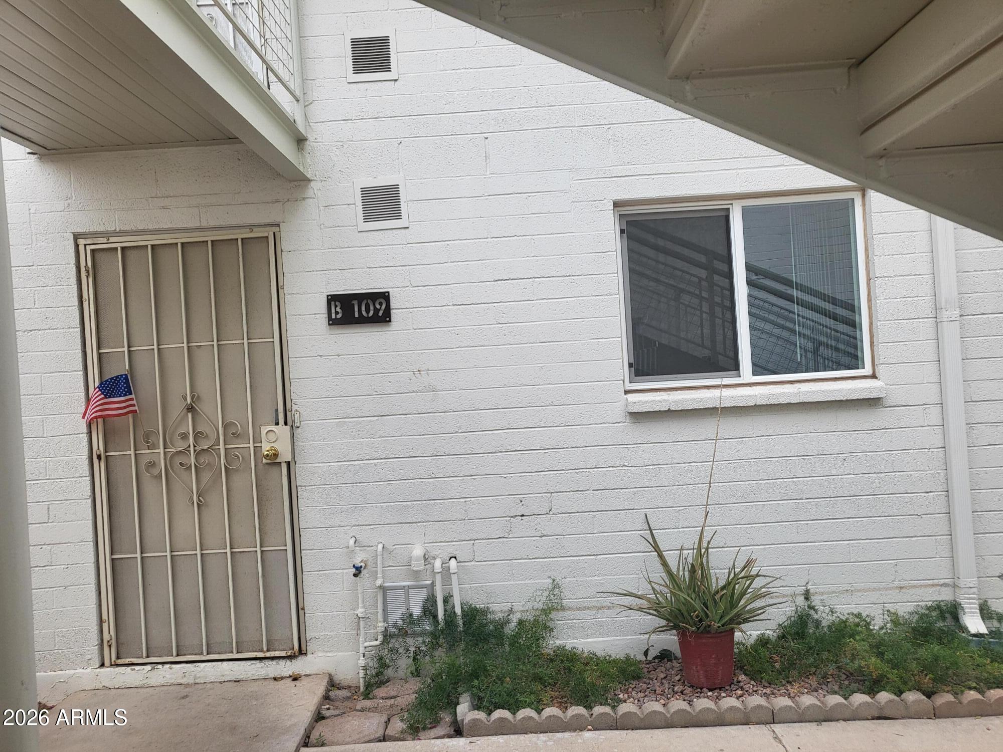 815 North Hayden Road, Unit B109 Scottsdale, AZ 85257 - Photo 16 of 25 a view of front door of house