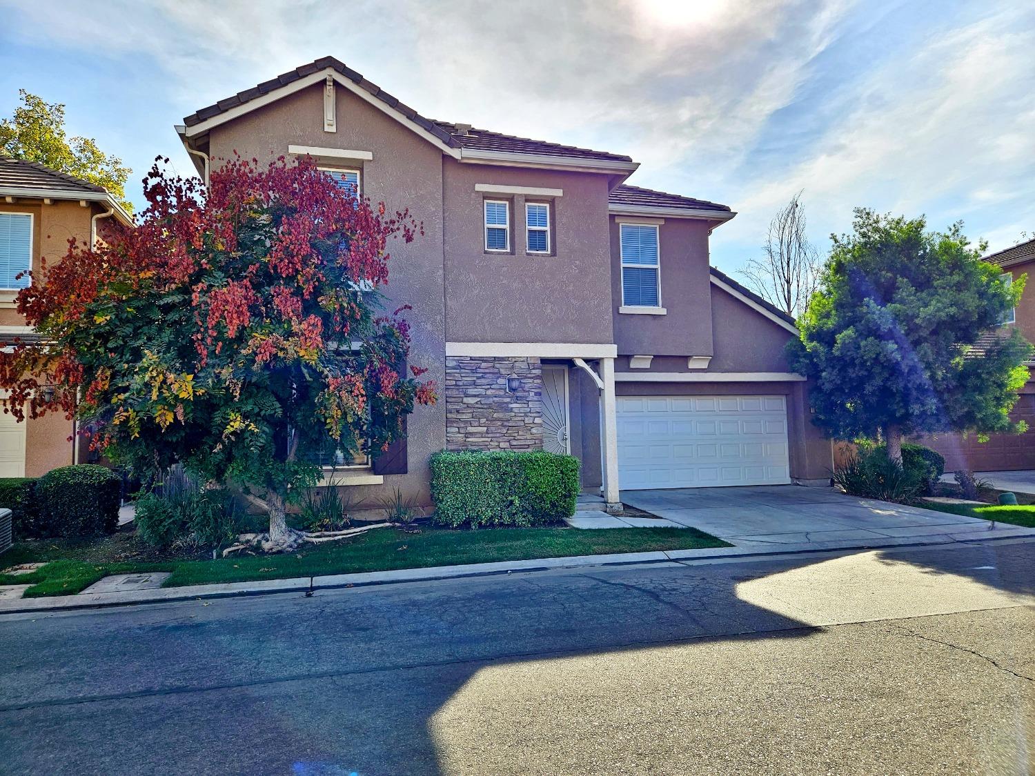 828 Tureaud Lane Clovis, CA 93619 - Photo 1 of 24 front view of a house