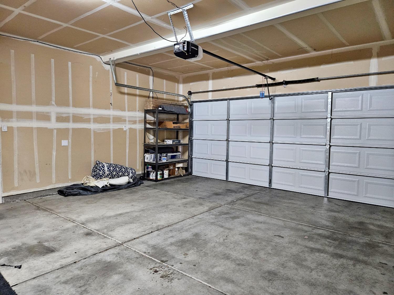 828 Tureaud Lane Clovis, CA 93619 - Photo 24 of 24 a view of a garage room