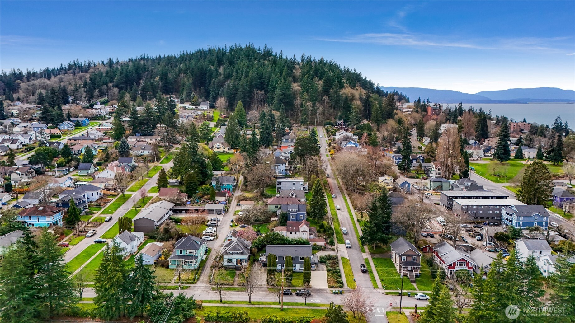 800 East Maple Street Bellingham, WA 98225 - Photo 2 of 12