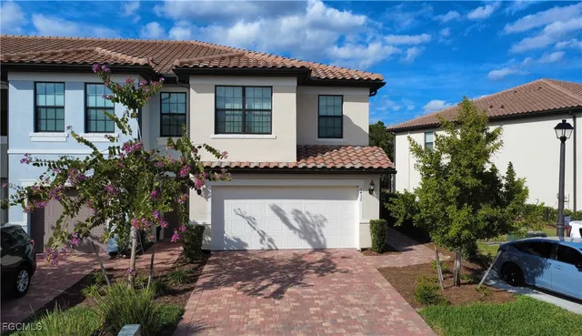 $350,000 | 1437 Weeping Willow Court, Cape Coral, FL 33909