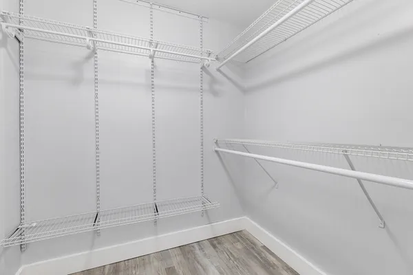 $1,546 | 5858 North Sheridan Road, Unit 806, Chicago, IL 60660