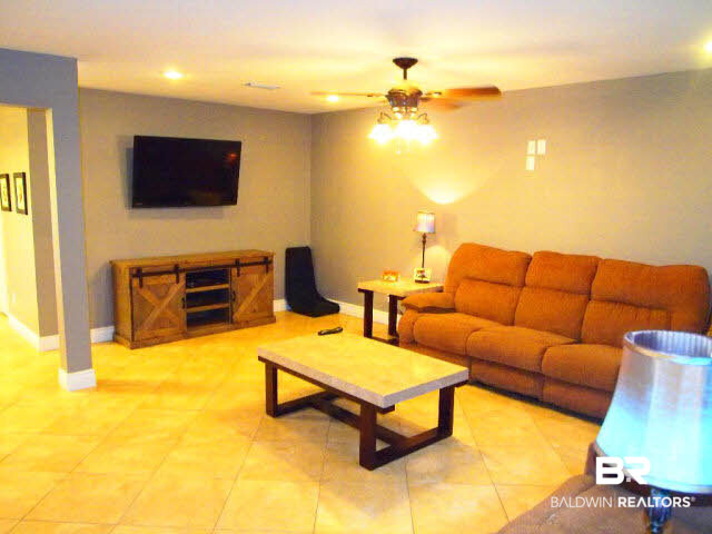 9415 Celeste Road Saraland, AL 36571 - Photo 3 of 19 Living Room