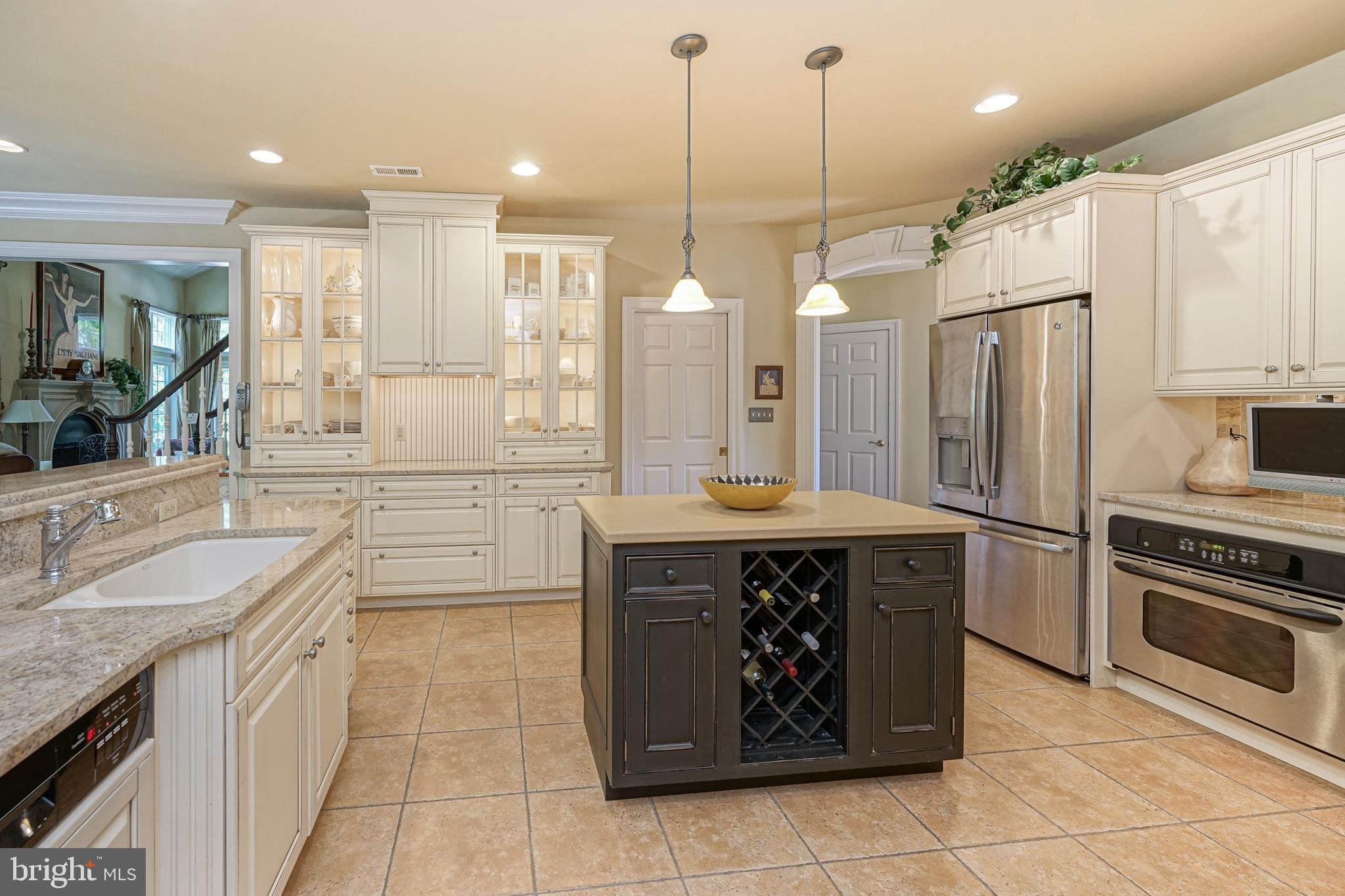 8 Catamount Drive Medford, NJ 08055 - Photo 12 of 60