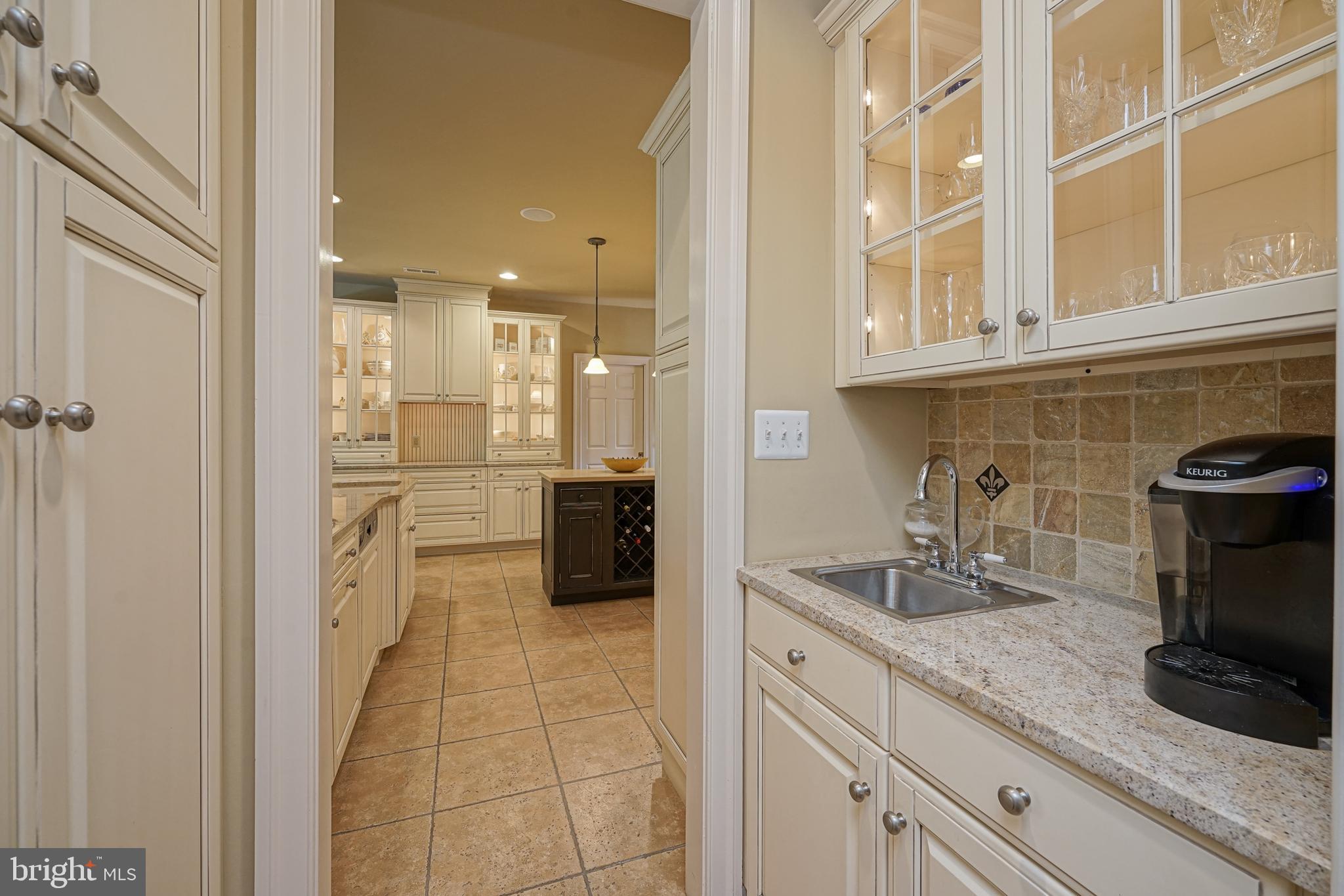 8 Catamount Drive Medford, NJ 08055 - Photo 16 of 60