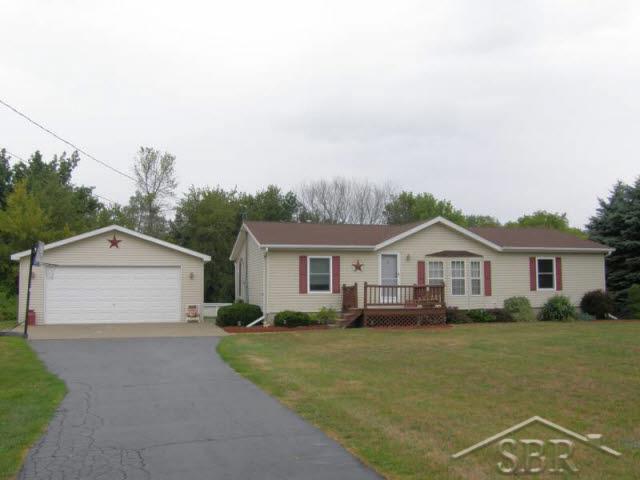 4114 Chesaning Road Chesaning, MI 48616 - Photo 6 of 15 20036688-5.JPG
