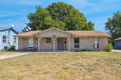 $200,000 | 622 Power Drive, Duncanville, TX 75116