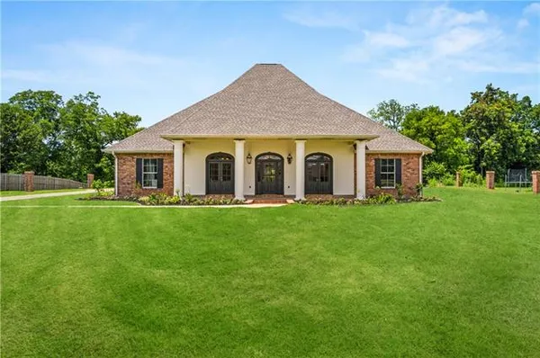 $499,000 | 146 Pecan Row Lane, Alexandria, LA 71303