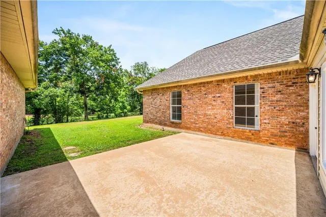 $469,900 | 146 Pecan Row Lane, Alexandria, LA 71303
