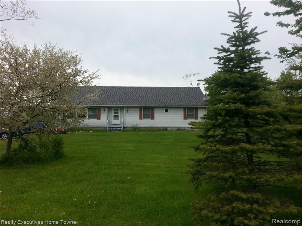 6910 Big Hand Road St. Clair, MI 48079 - Photo 1 of 12 20160521_125327_Big Hand Rd.jpg