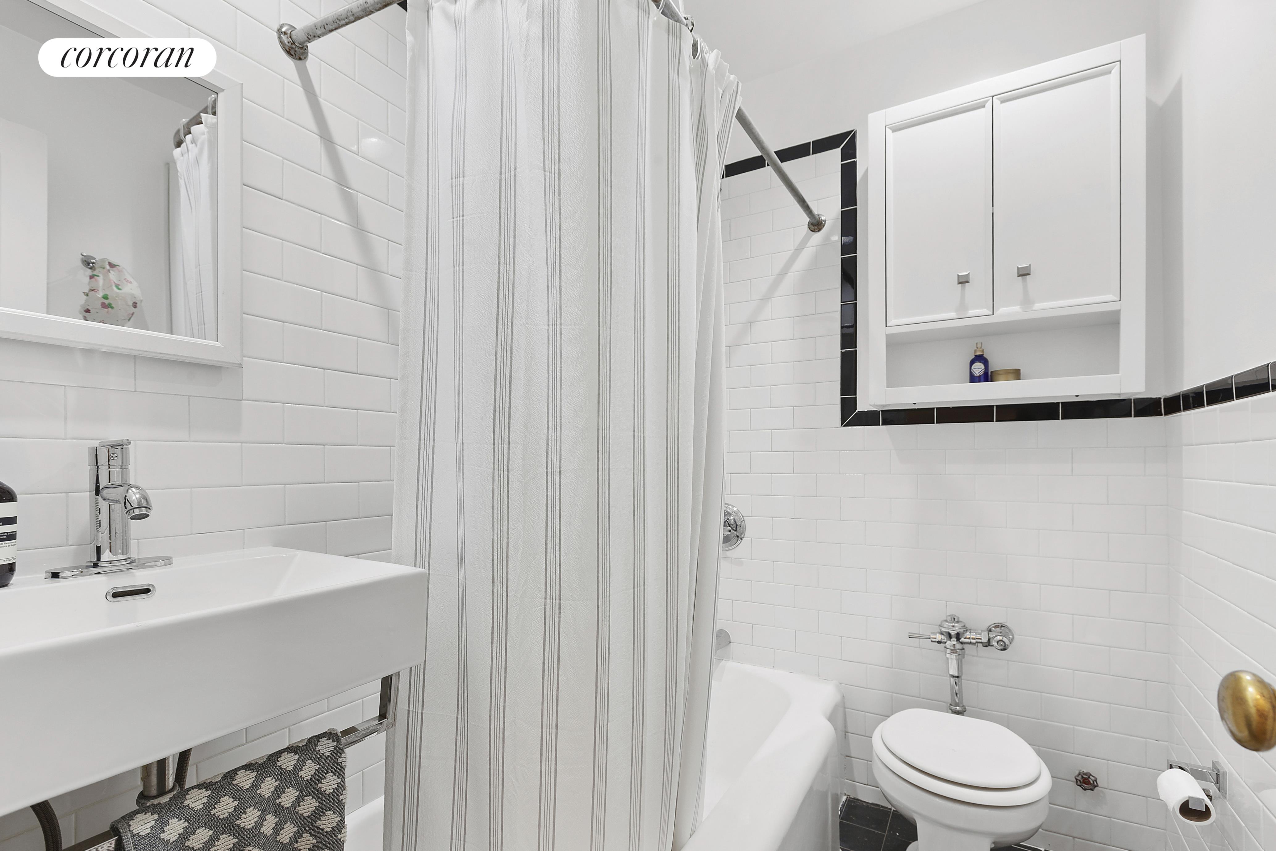 552 Riverside Drive, Unit 1A Manhattan, NY 10027 - Photo 4 of 13