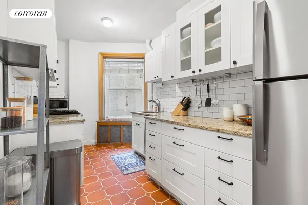 $575,000 | 552 Riverside Drive, Unit 1A | Morningside Heights