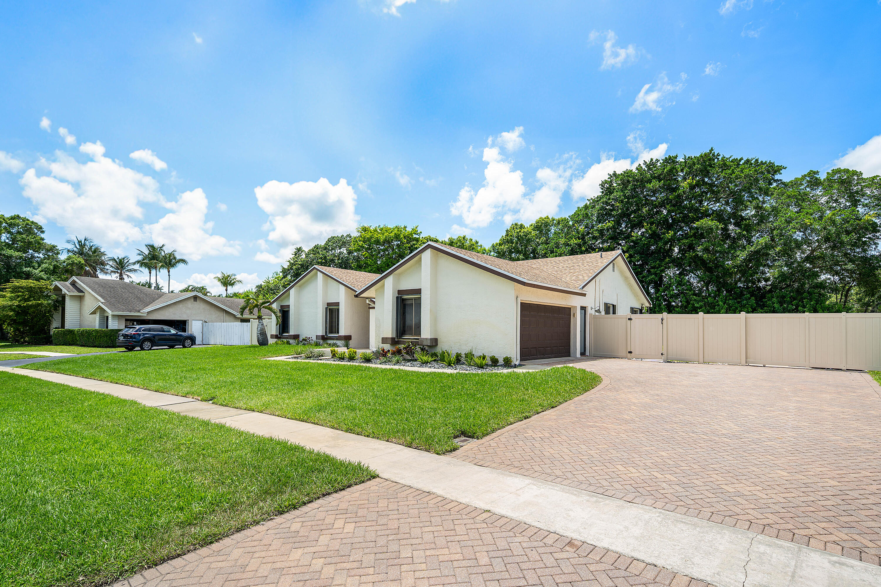 18235 104th Terrace South Boca Raton, FL 33498 - Photo 3 of 50 003-18235104thTerraceSouth-BocaRaton-FL-