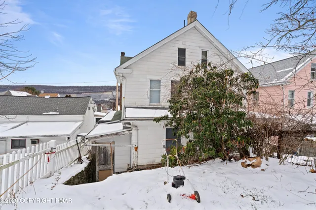 $135,000 | 328 West Abbott Street, Lansford, PA 18232