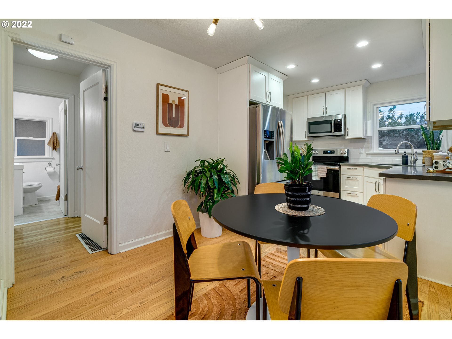 6026 Northeast Multnomah Street Portland, OR 97213 - Photo 8 of 29 Gallery Image 8