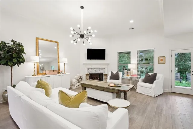 $2,550 | 801 Jackson Court, Madisonville, LA 70447