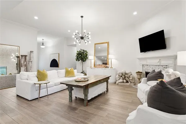 $2,500 | 801 Jackson Court, Madisonville, LA 70447