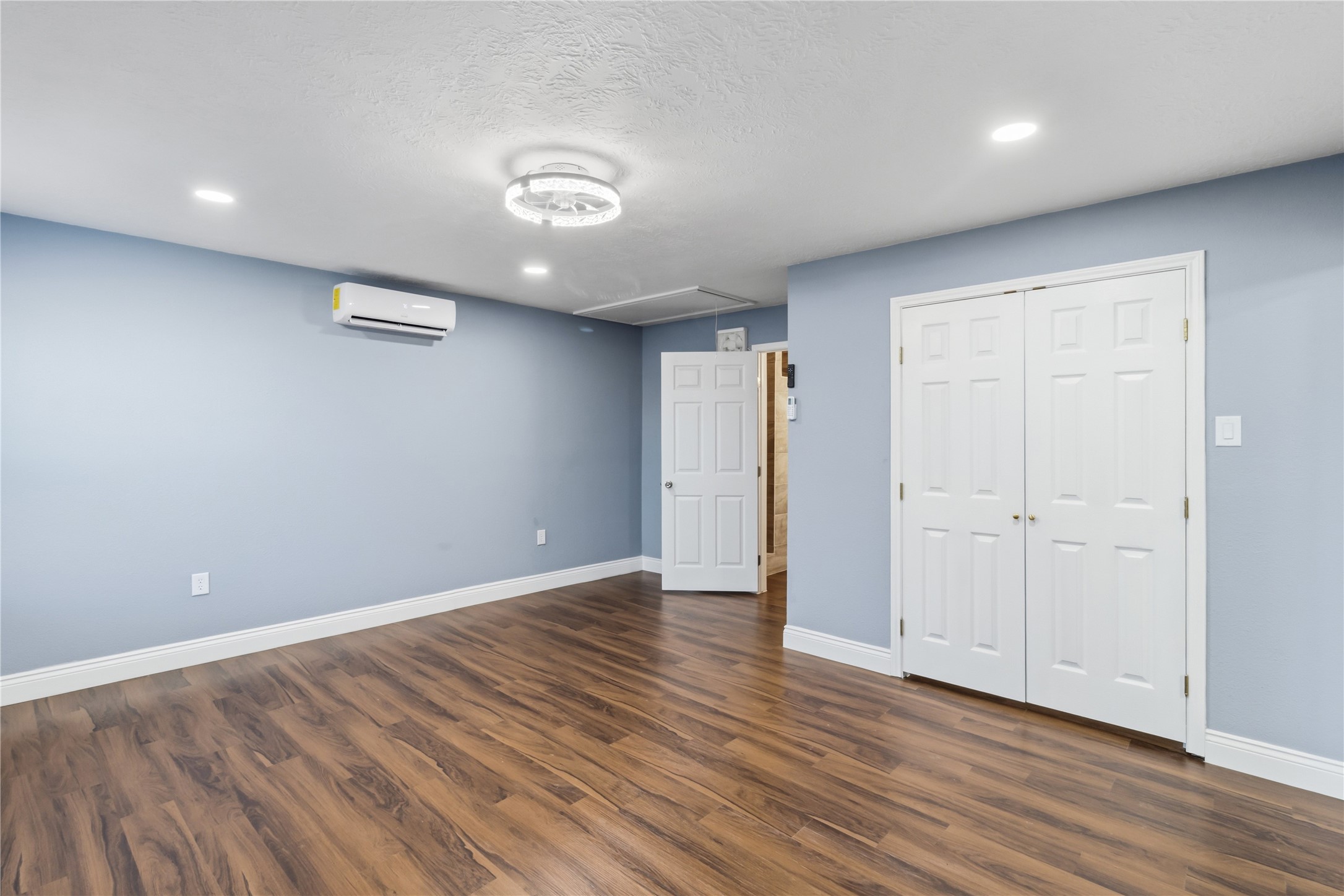 901 South 7th Street Baytown, TX 77520 - Photo 28 of 36 a view of an empty room with wooden floor