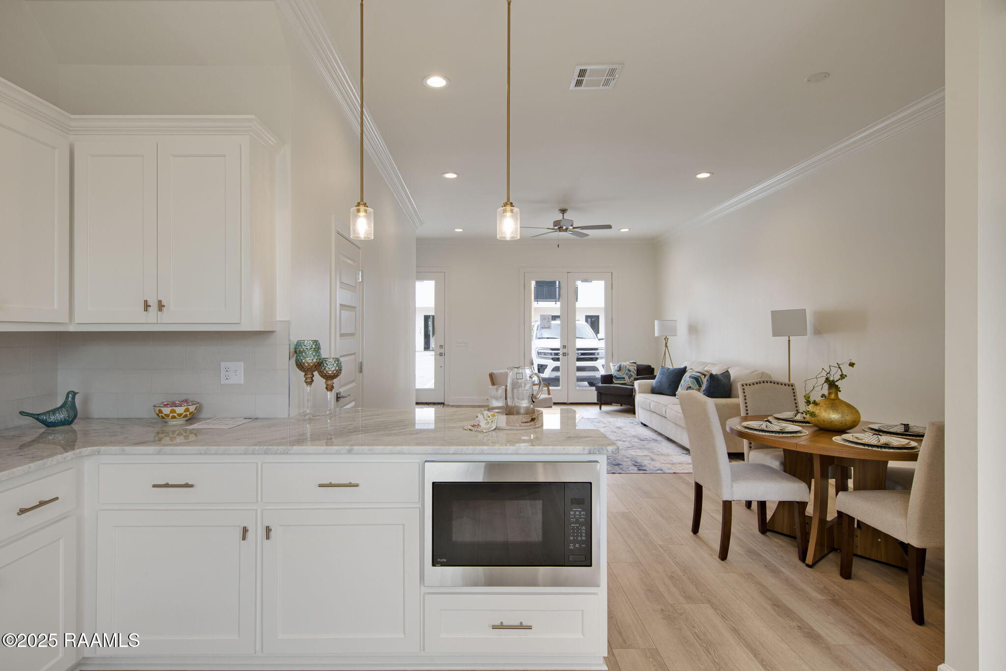 1510 Kaliste Saloom Road, Unit 203 Lafayette, LA 70508 - Photo 2 of 23 13-web-or-mls-1510 Kaliste Saloom Rd-13