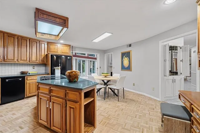 $649,000 | 4328 West 110th Street, Leawood, KS 66211