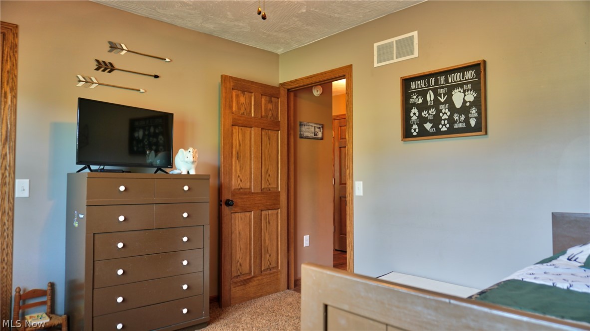 37328 Harry's Ridge Road Barnesville, OH 43713 - Photo 16 of 34 Gallery Image 16