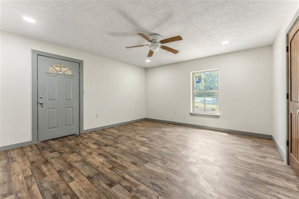 115 Gill Street Dequincy, LA 70633 - Photo 7 of 24