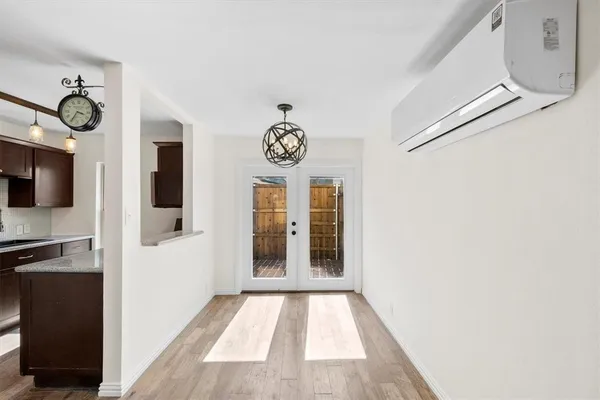 $1,690 | 4039 Cole Avenue, Unit 105, Dallas, TX 75204