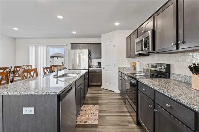 $349,900 | 709 Shane Lane, Belton, MO 64012