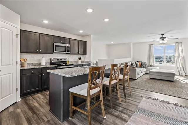 $349,900 | 709 Shane Lane, Belton, MO 64012