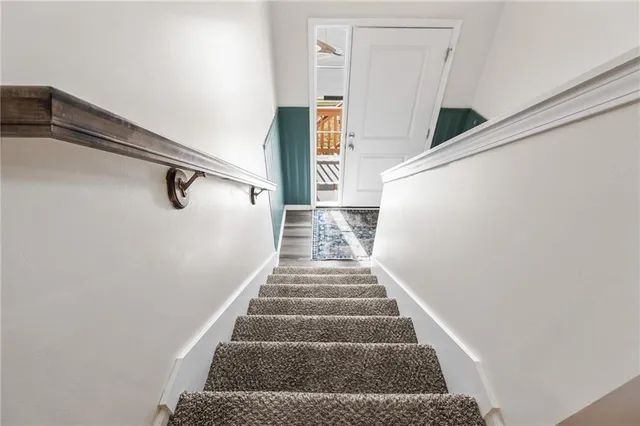 $349,900 | 709 Shane Lane, Belton, MO 64012