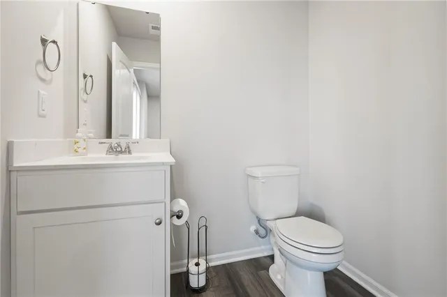 $349,900 | 709 Shane Lane, Belton, MO 64012