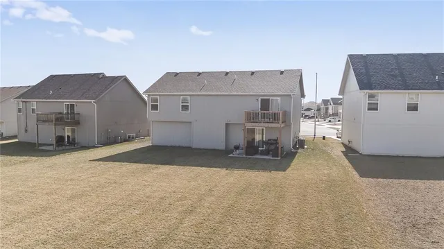 $349,900 | 709 Shane Lane, Belton, MO 64012