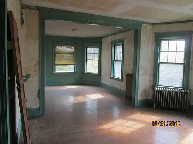 470 Morris Avenue Providence, RI 02906 - Photo 14 of 24 Living Room.