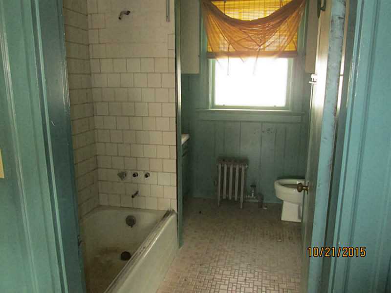 470 Morris Avenue Providence, RI 02906 - Photo 16 of 24 Bathroom.