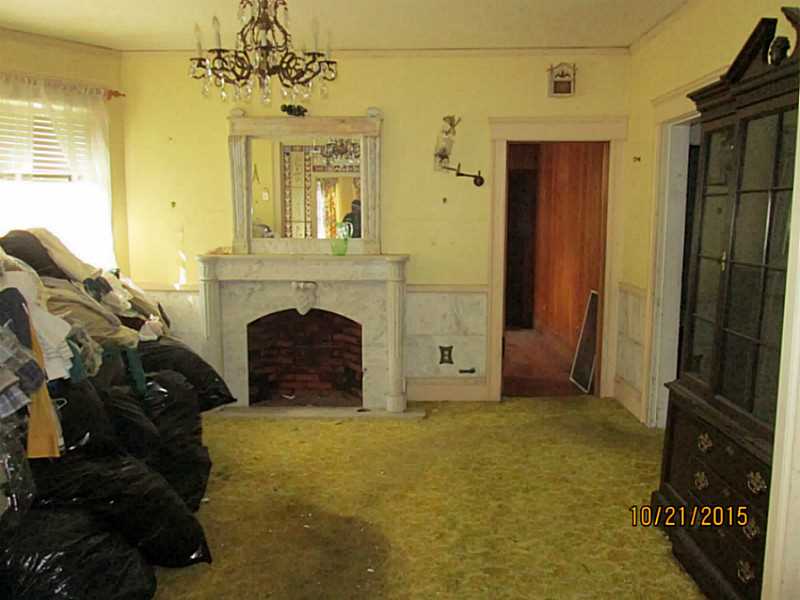 470 Morris Avenue Providence, RI 02906 - Photo 4 of 24 Dining Room.