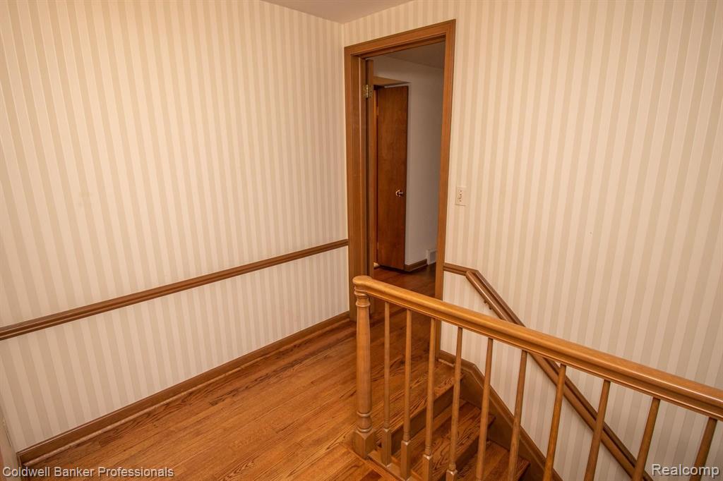65 South Duval Road Grosse Pointe Shores, MI 48236 - Photo 30 of 40