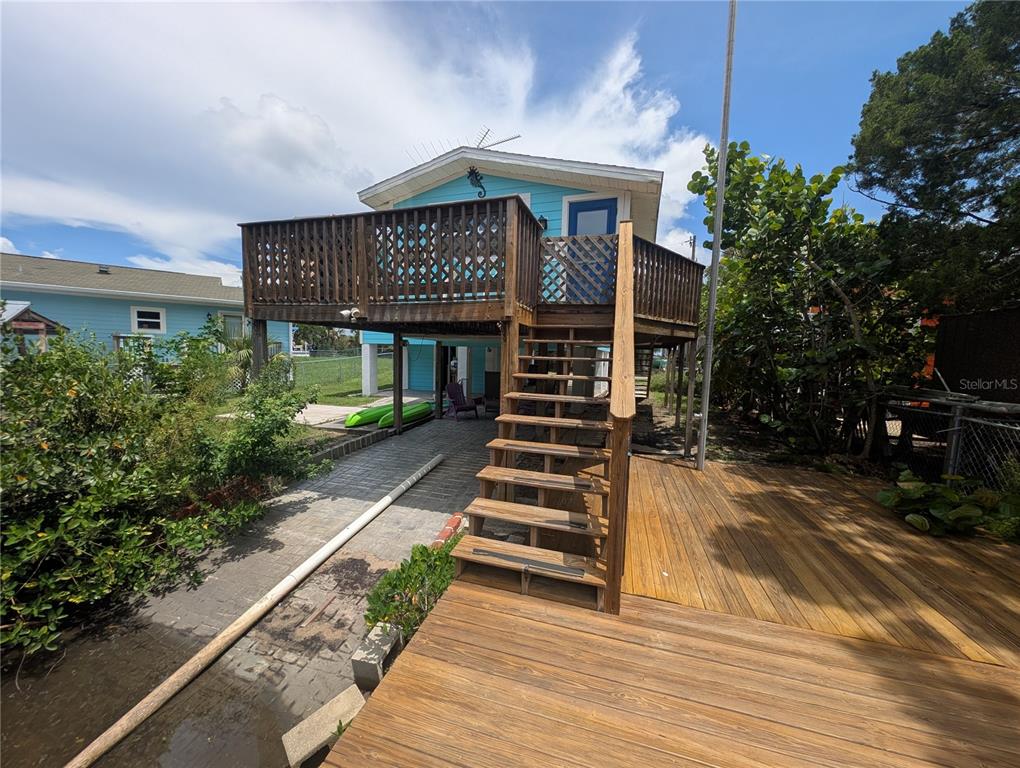 2190 South Seaport Point Crystal River, FL 34429 - Photo 33 of 40 a view of a house with a yard