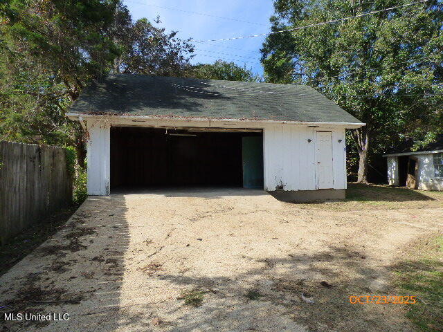 1304 Westwood Road Natchez, MS 39120 - Photo 2 of 14 P1440982