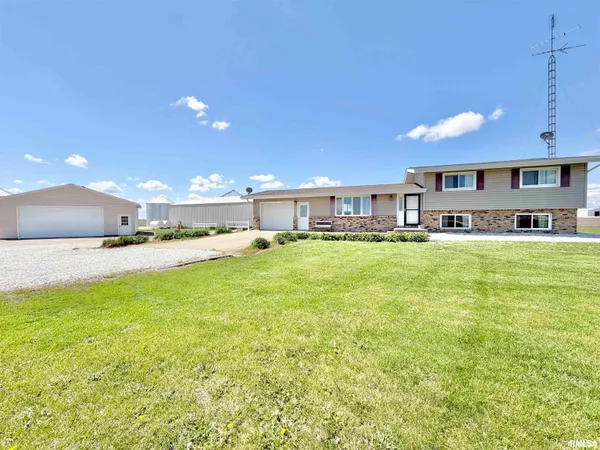 $299,900 | 22870 East 1800th Street, Prairie City, IL 61470