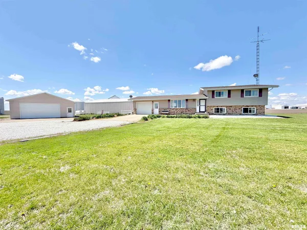 $299,900 | 22870 East 1800th Street, Prairie City, IL 61470