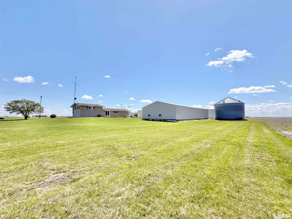 $299,900 | 22870 East 1800th Street, Prairie City, IL 61470