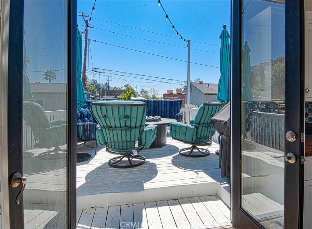 681 Seaview Street, Unit B Laguna Beach, CA 92651 - Photo 8 of 15 a view of a balcony with chair