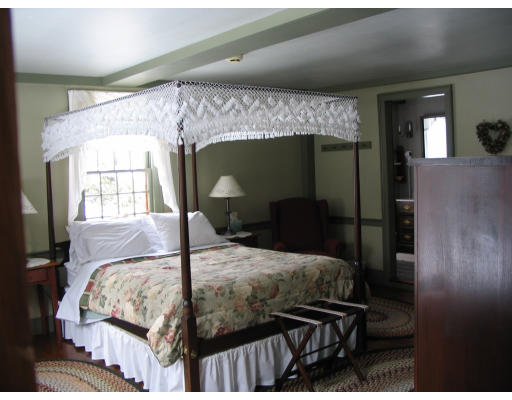 98 Bay Road Hadley, MA 01035 - Photo 4 of 9 Gallery Image 4